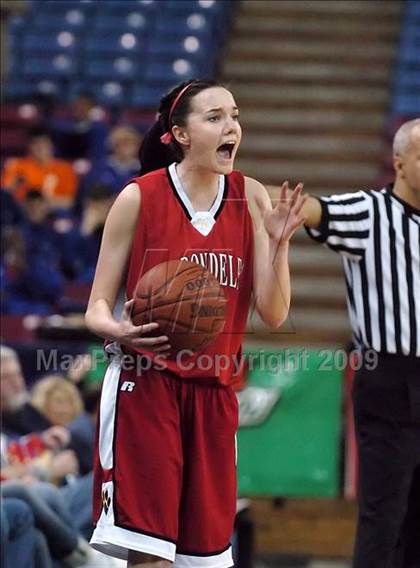 Thumbnail 1 in Carondelet vs. Oak Ridge (CIF NorCal D2 Final) photogallery.