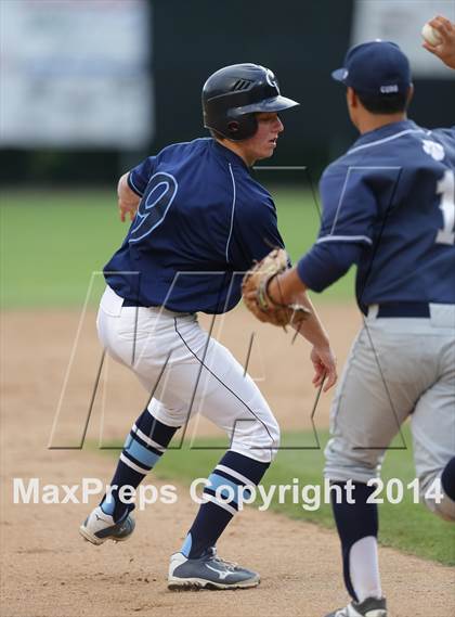 Thumbnail 3 in Loyola @ Crescenta Valley photogallery.