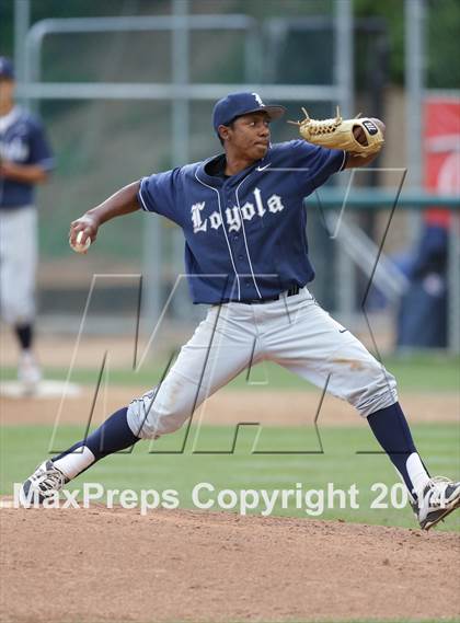 Thumbnail 1 in Loyola @ Crescenta Valley photogallery.