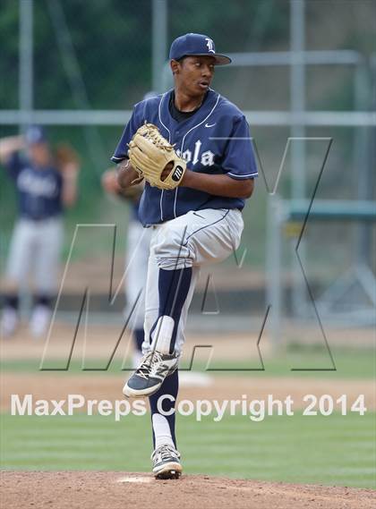 Thumbnail 3 in Loyola @ Crescenta Valley photogallery.
