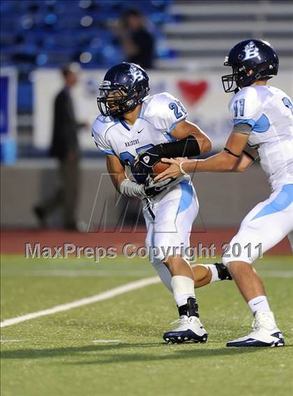 Thumbnail 3 in Bell @ Nimitz photogallery.