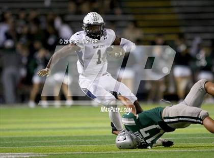 Thumbnail 1 in Central Catholic vs. De La Salle photogallery.