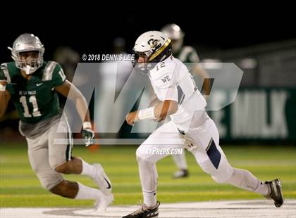 Thumbnail 3 in Central Catholic vs. De La Salle photogallery.