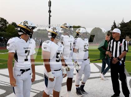 Thumbnail 3 in Central Catholic vs. De La Salle photogallery.