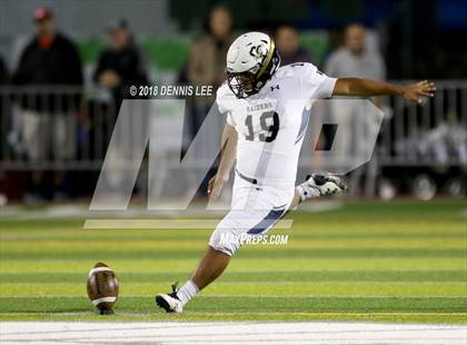 Thumbnail 2 in Central Catholic vs. De La Salle photogallery.