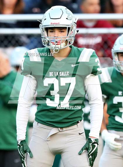 Thumbnail 3 in Central Catholic vs. De La Salle photogallery.