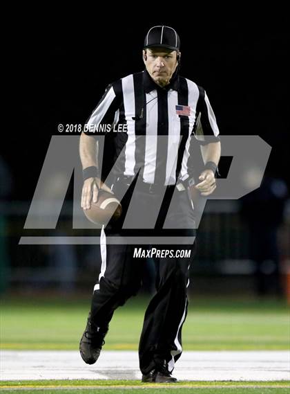 Thumbnail 2 in Central Catholic vs. De La Salle photogallery.