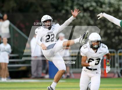 Thumbnail 2 in Central Catholic vs. De La Salle photogallery.