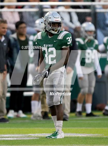 Thumbnail 2 in Central Catholic vs. De La Salle photogallery.