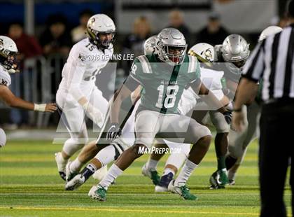 Thumbnail 1 in Central Catholic vs. De La Salle photogallery.