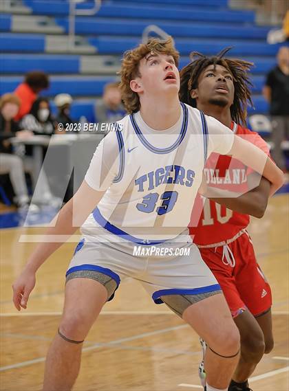 Thumbnail 2 in Auburn vs Woodland (LaGrange Toyota Basketball Classic) photogallery.