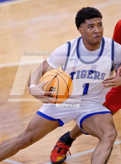 Thumbnail 2 in Auburn vs Woodland (LaGrange Toyota Basketball Classic) photogallery.