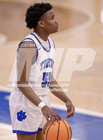 Thumbnail 3 in Auburn vs Woodland (LaGrange Toyota Basketball Classic) photogallery.