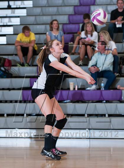 Thumbnail 1 in Regis Jesuit @ Douglas County photogallery.