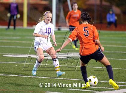 Thumbnail 1 in Central Kitsap vs Sumner (WIAA WCD/SW District Playoff) photogallery.
