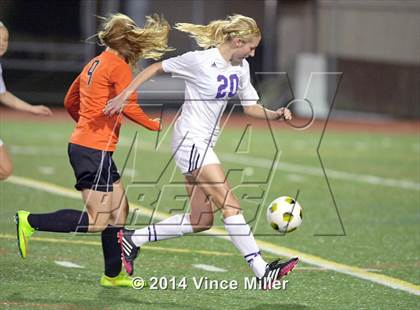 Thumbnail 2 in Central Kitsap vs Sumner (WIAA WCD/SW District Playoff) photogallery.