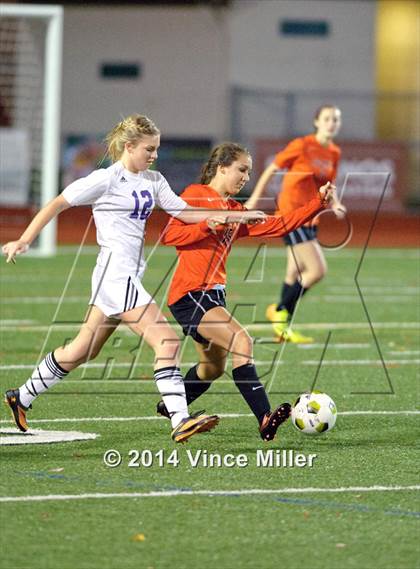 Thumbnail 2 in Central Kitsap vs Sumner (WIAA WCD/SW District Playoff) photogallery.