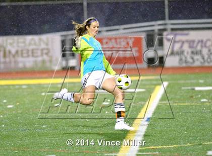 Thumbnail 3 in Central Kitsap vs Sumner (WIAA WCD/SW District Playoff) photogallery.