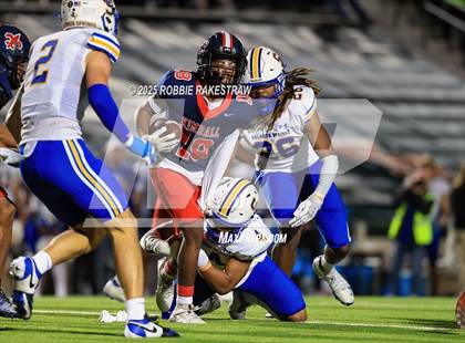 Thumbnail 2 in Sulphur Springs vs. Kimball (UIL 4A D1 Football Bi-District) photogallery.