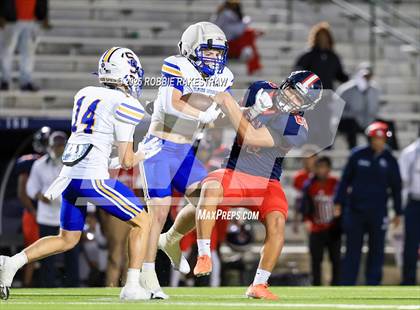 Thumbnail 2 in Sulphur Springs vs. Kimball (UIL 4A D1 Football Bi-District) photogallery.