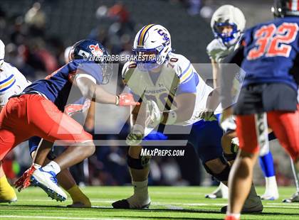 Thumbnail 1 in Sulphur Springs vs. Kimball (UIL 4A D1 Football Bi-District) photogallery.