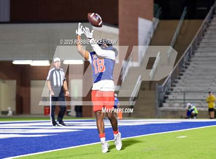 Thumbnail 1 in Sulphur Springs vs. Kimball (UIL 4A D1 Football Bi-District) photogallery.