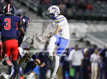 Thumbnail 1 in Sulphur Springs vs. Kimball (UIL 4A D1 Football Bi-District) photogallery.