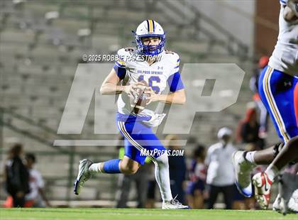Thumbnail 2 in Sulphur Springs vs. Kimball (UIL 4A D1 Football Bi-District) photogallery.