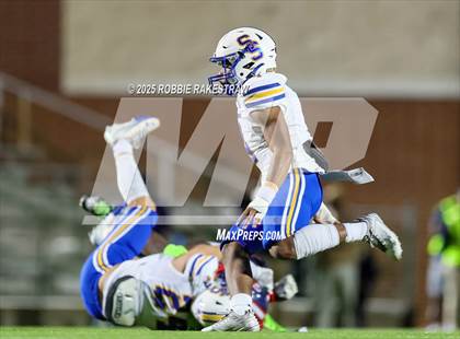 Thumbnail 1 in Sulphur Springs vs. Kimball (UIL 4A D1 Football Bi-District) photogallery.