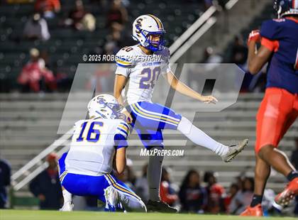 Thumbnail 2 in Sulphur Springs vs. Kimball (UIL 4A D1 Football Bi-District) photogallery.