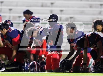 Thumbnail 1 in Sulphur Springs vs. Kimball (UIL 4A D1 Football Bi-District) photogallery.