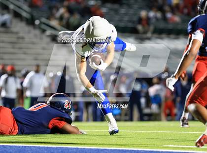 Thumbnail 2 in Sulphur Springs vs. Kimball (UIL 4A D1 Football Bi-District) photogallery.