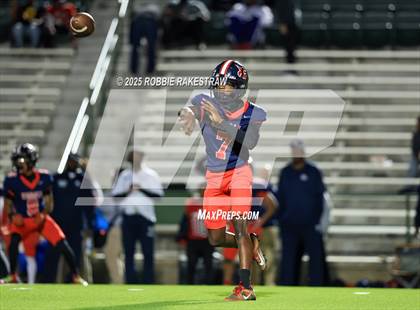 Thumbnail 2 in Sulphur Springs vs. Kimball (UIL 4A D1 Football Bi-District) photogallery.