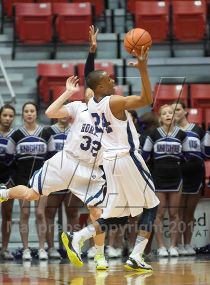 Thumbnail 2 in Foothills Christian vs Horizon (CIF SDS D5 Final) photogallery.