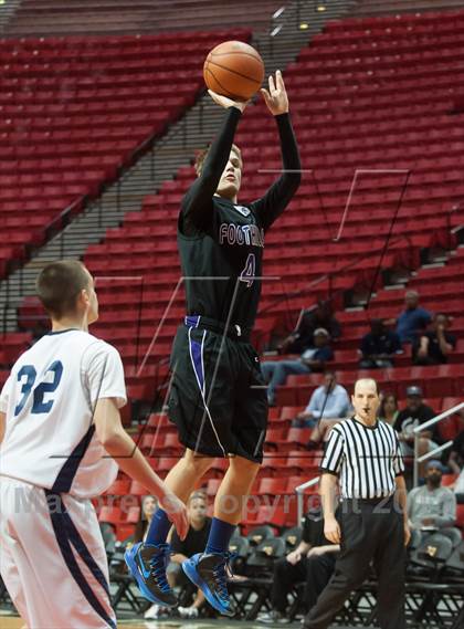 Thumbnail 1 in Foothills Christian vs Horizon (CIF SDS D5 Final) photogallery.