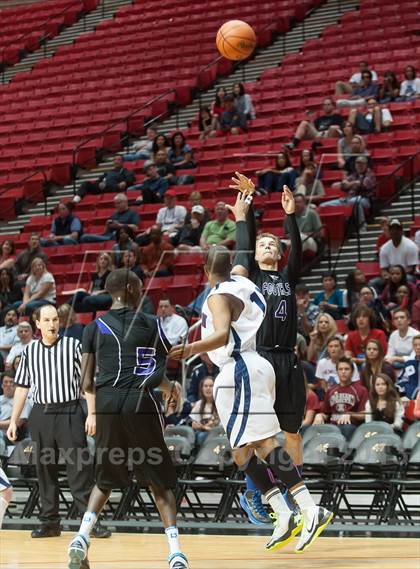 Thumbnail 2 in Foothills Christian vs Horizon (CIF SDS D5 Final) photogallery.