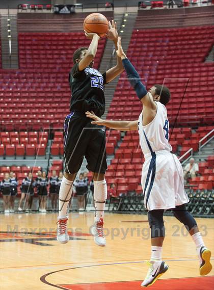 Thumbnail 1 in Foothills Christian vs Horizon (CIF SDS D5 Final) photogallery.