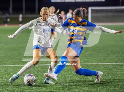 Thumbnail 1 in Carmel vs. Hamilton Southeastern (IHSAA 3A State Final) photogallery.