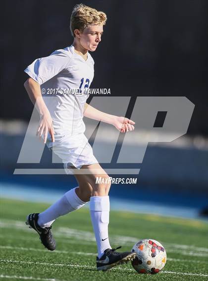 Thumbnail 3 in Chaminade vs Loyola photogallery.