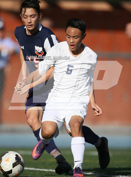 Thumbnail 1 in Chaminade vs Loyola photogallery.