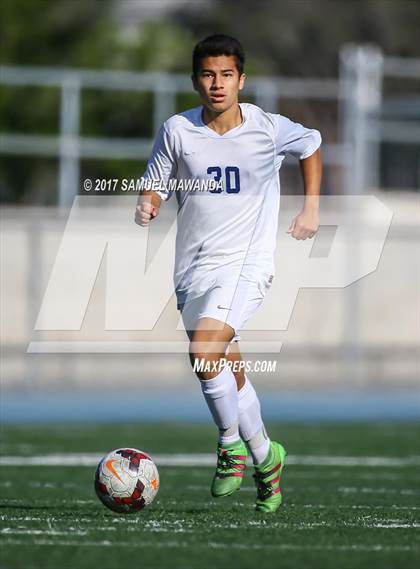 Thumbnail 3 in Chaminade vs Loyola photogallery.