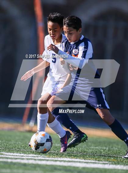 Thumbnail 1 in Chaminade vs Loyola photogallery.