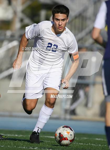 Thumbnail 3 in Chaminade vs Loyola photogallery.