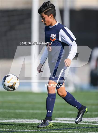 Thumbnail 1 in Chaminade vs Loyola photogallery.