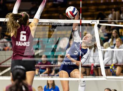 Thumbnail 1 in Mullen vs Cheyenne Mountain (CHSAA 4A Round 1) photogallery.