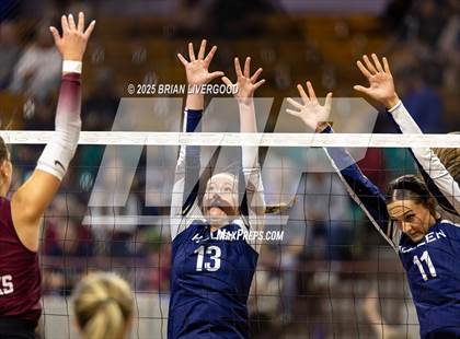 Thumbnail 1 in Mullen vs Cheyenne Mountain (CHSAA 4A Round 1) photogallery.