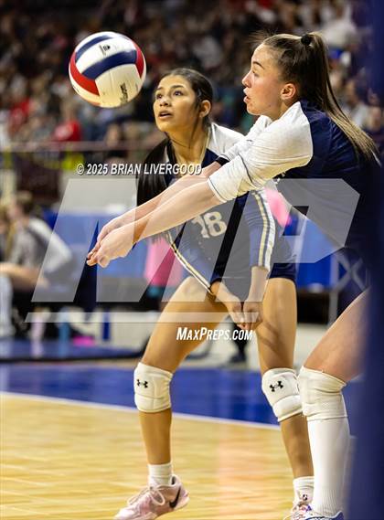 Thumbnail 2 in Mullen vs Cheyenne Mountain (CHSAA 4A Round 1) photogallery.