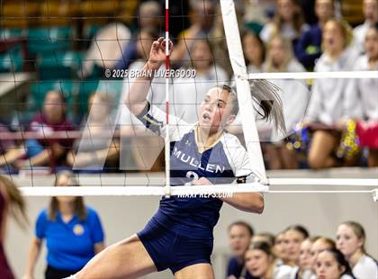 Thumbnail 2 in Mullen vs Cheyenne Mountain (CHSAA 4A Round 1) photogallery.