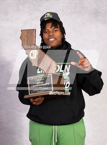 Thumbnail 1 in Lincoln (CIF State D1AA Champions) photogallery.
