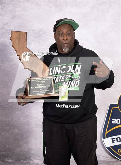 Thumbnail 1 in Lincoln (CIF State D1AA Champions) photogallery.